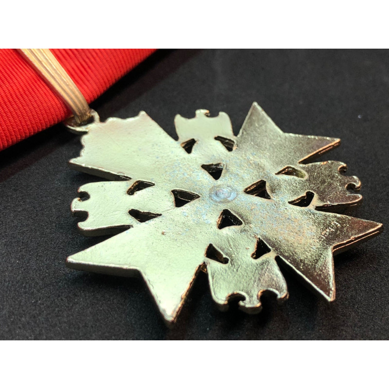 Gran Croce dell'Ordine Dell'Aquila - con Spade (Oro)