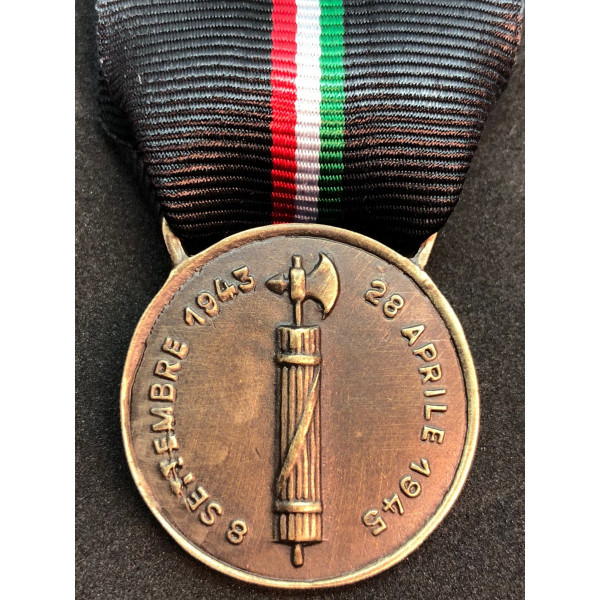 Medaglia Commemorativa del Movimento Fascista RSI 2