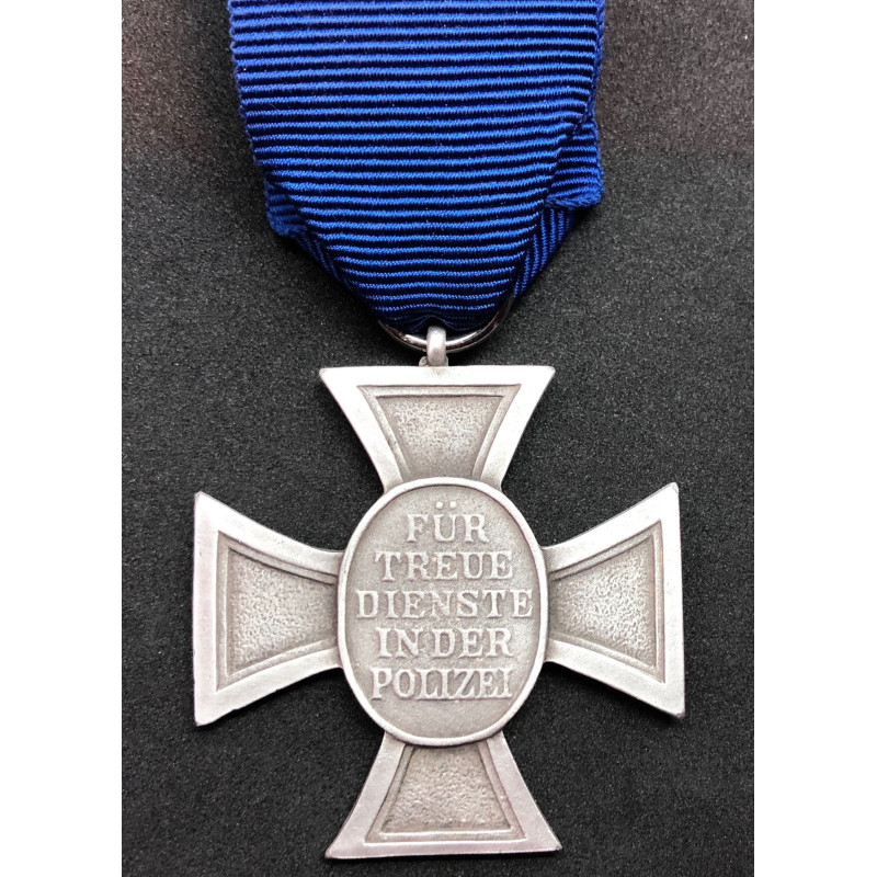 Long Service Police Award 2nd Class - 18 Years