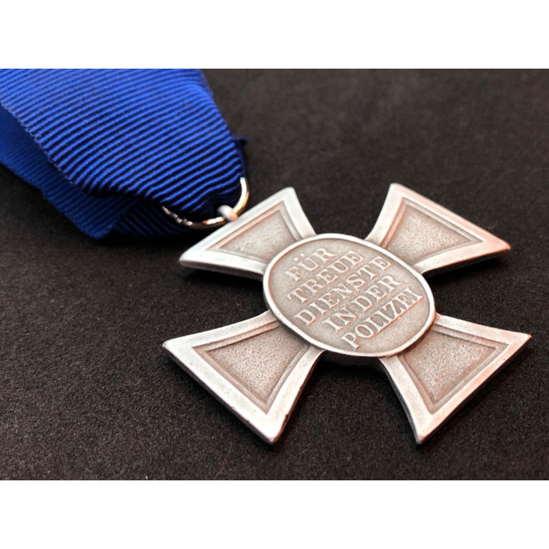 Medaglia di Lungo Servizio nella Polizia di 2a Classe - 18 Anni