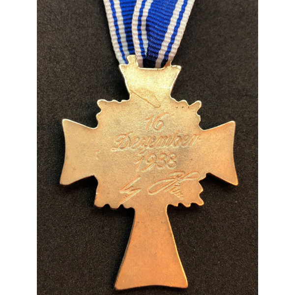 Ehrenkreuz der Deutschen Mutter Gold