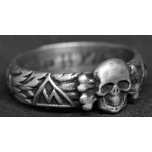 Anello - Totenkopf