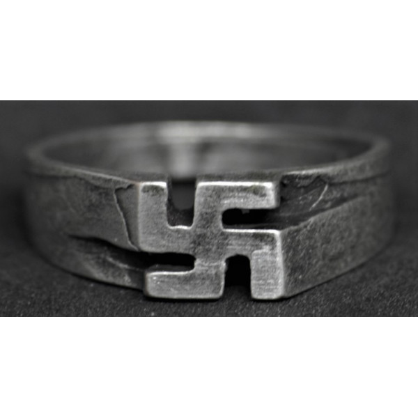 Anello - Svastica
