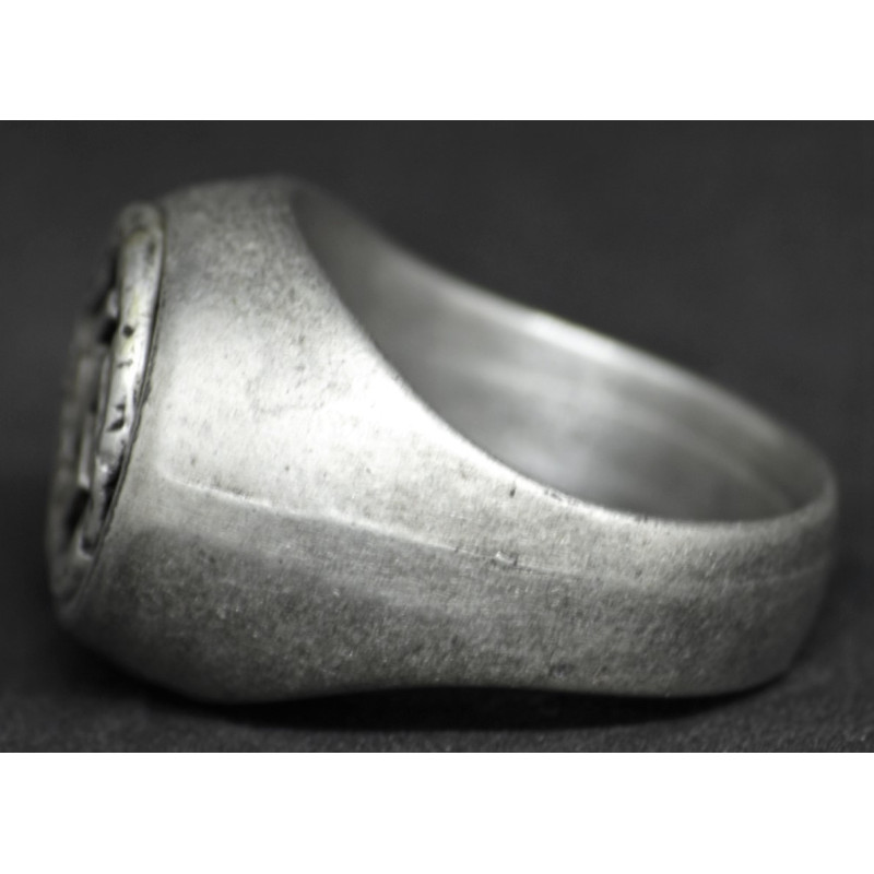 Anello - Swastika