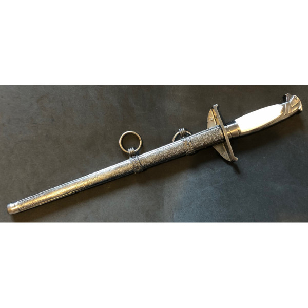 Dagger - Diplomatic