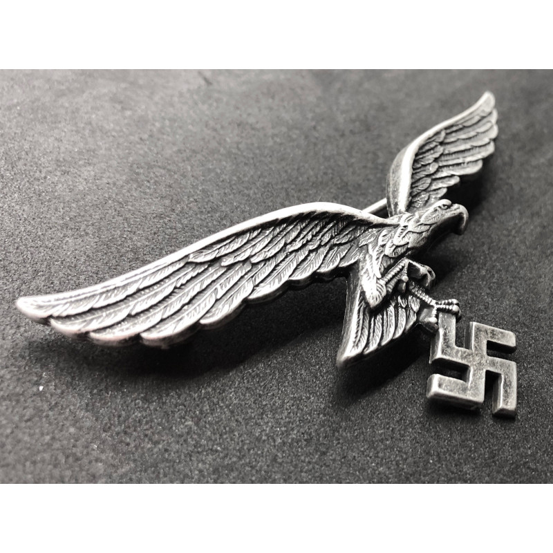 Luftwaffe Chest Badge