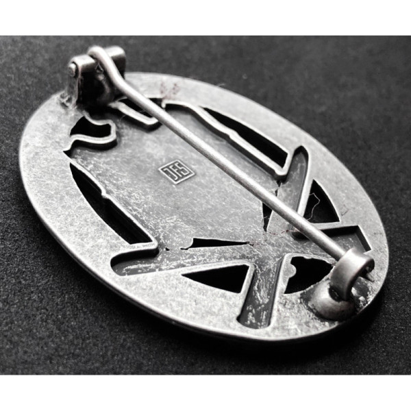 General Assault badge (Mark "JFS")