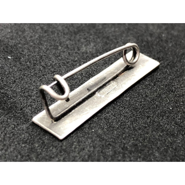 "Vincere" propaganda pin of the Fascist movement