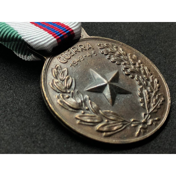 Medaglia Per Guerra Di Liberazione Dal Fascismo 1943-45