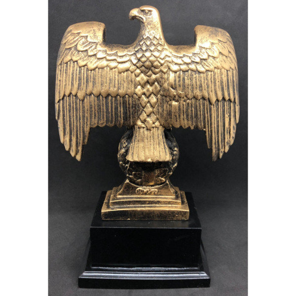 Aquila con Base
